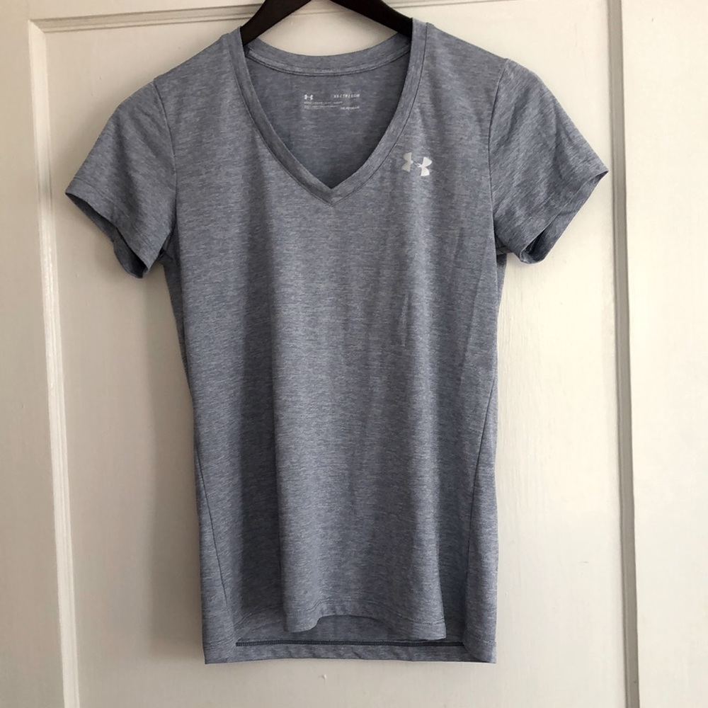 Women’s Under Armour V-Neck T-Shirt Size XS - Picture 1 of 8